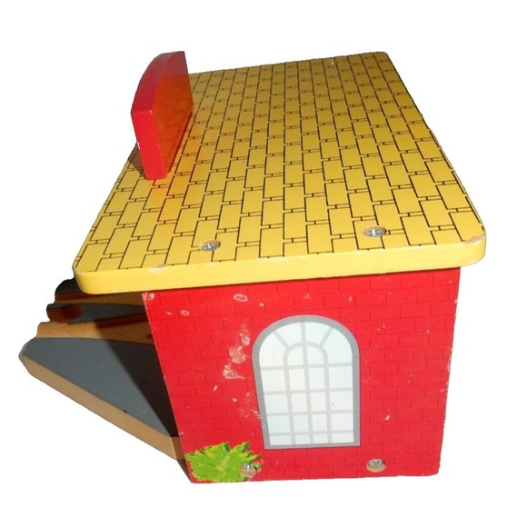 Thomas The Train & Friends Wooden Track Compatible Accessory Buildings Lot Of 7 - Picture 9 of 16